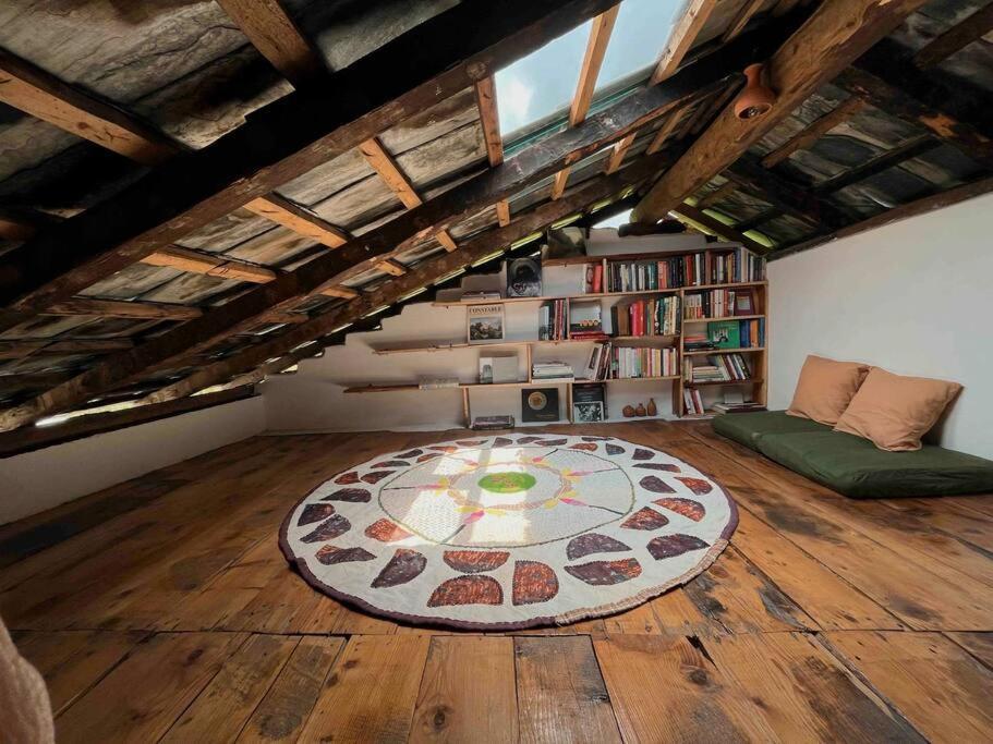 Villa The Attic Library Bīr Exterior foto